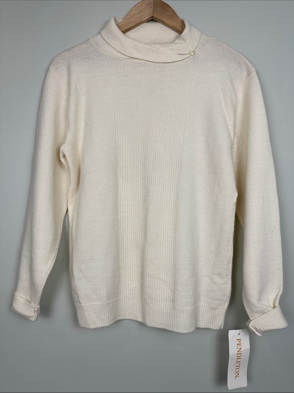 119. Vintage Pendleton wool 100% minimalist feminine neutral cream NEW